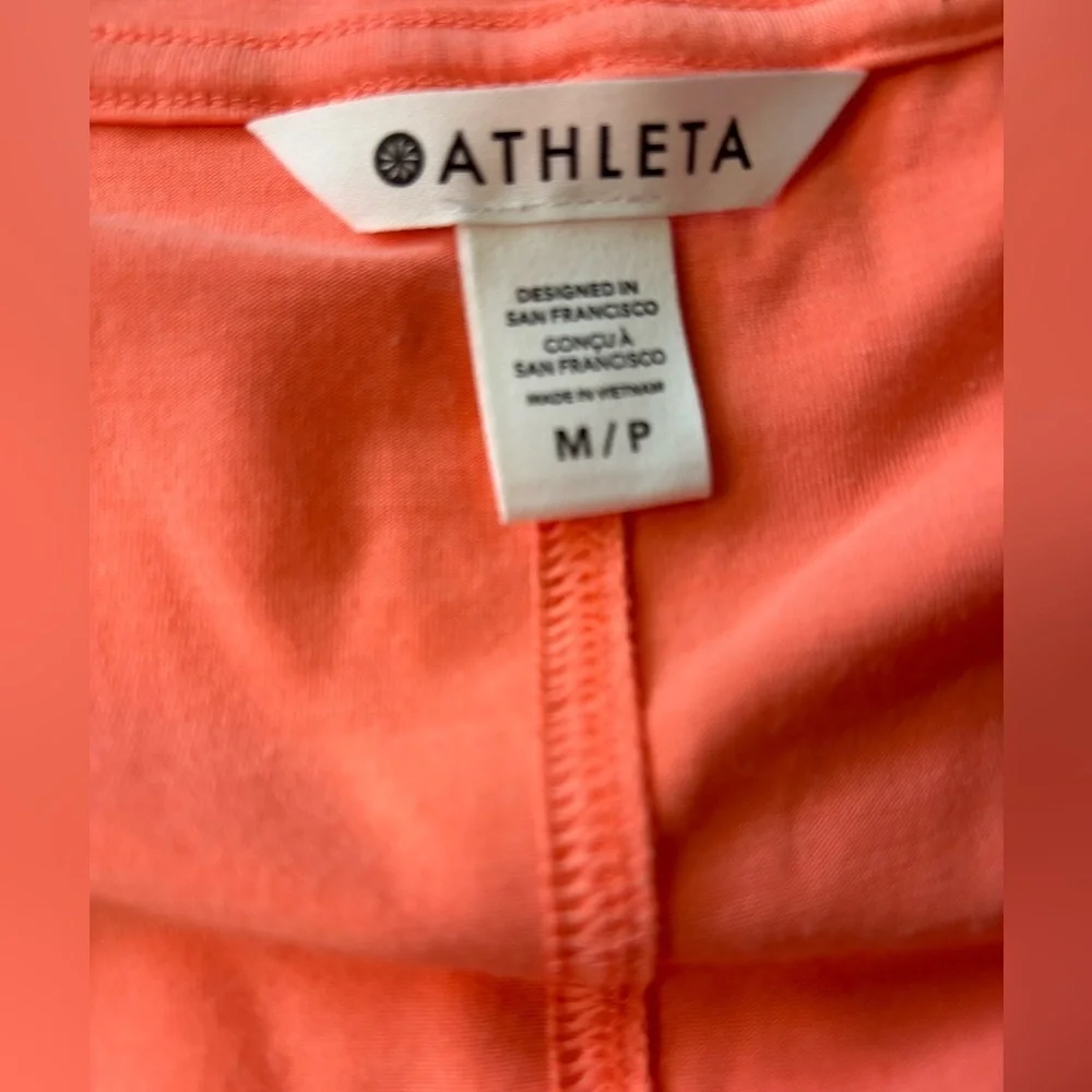 NWOT Athleta Womens Stratus II Tee Medium Orange Sunset Glow